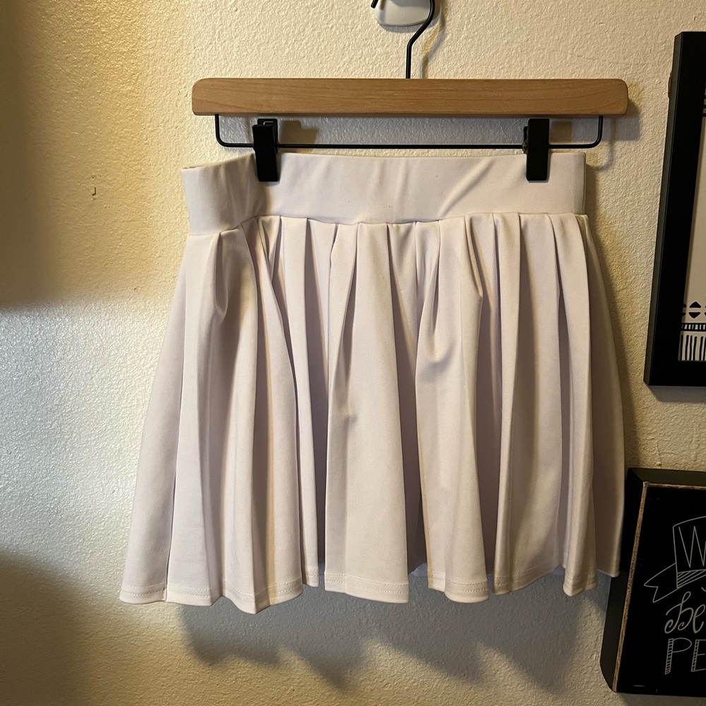 Chic White Skater Skirt